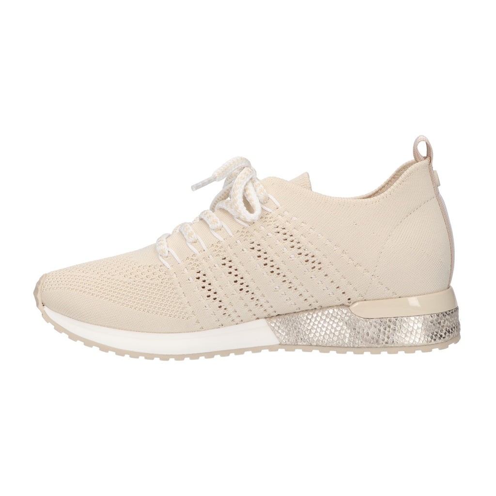 Laced up knitted sneaker