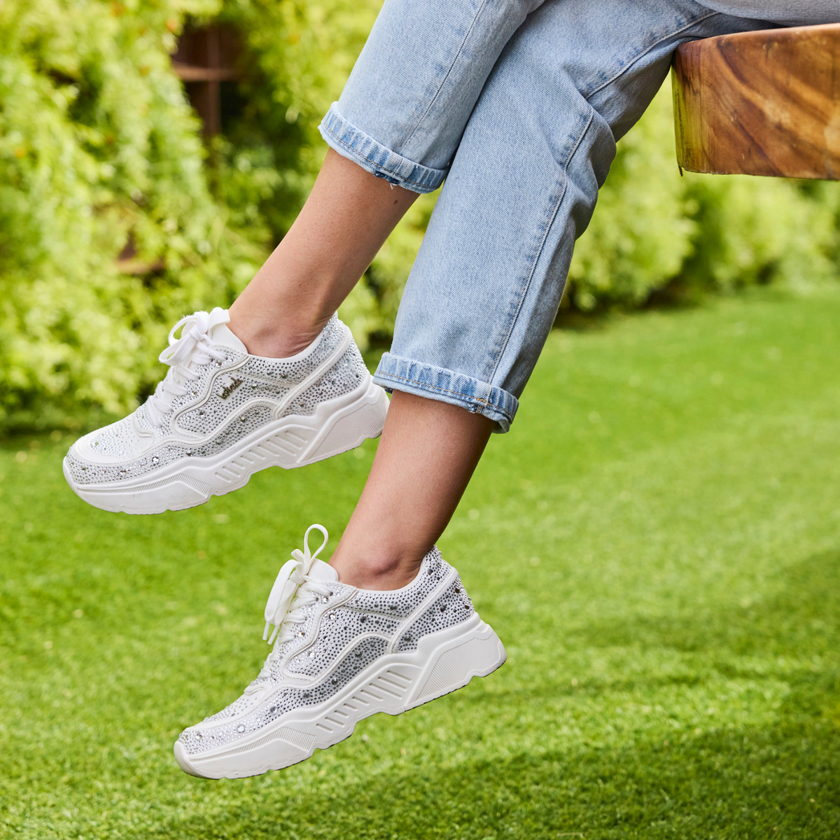 Sneaker met steentjes wit textiel