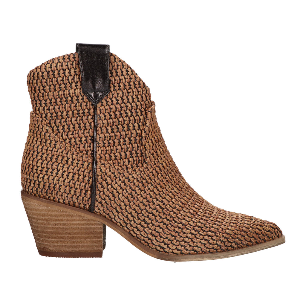 Western bootie cognac