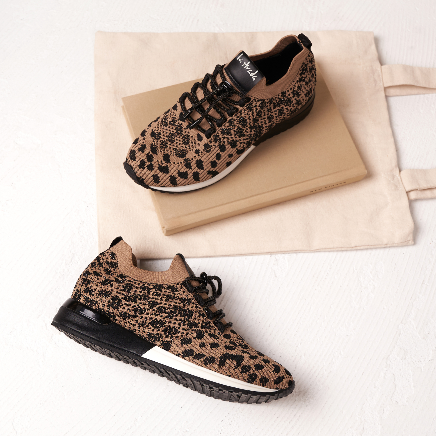 Sneaker leopard knitted