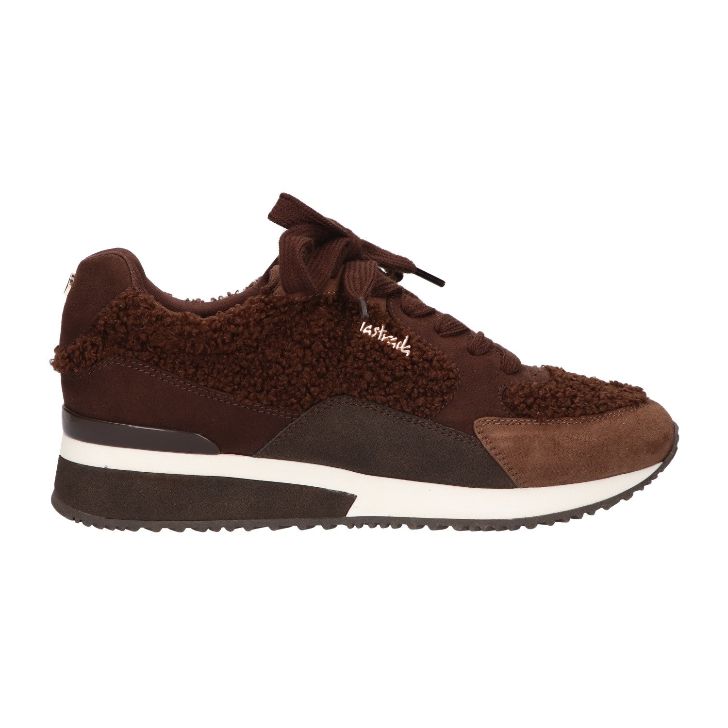 Bruine winter sneaker voor dames met teddy- en microafwerking, memory foam voetbed en vetersluiting van La Strada.