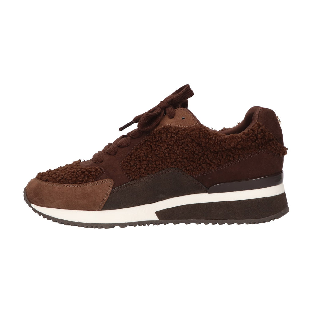 Bruine winter sneaker voor dames met teddy- en microafwerking, memory foam voetbed en vetersluiting van La Strada.