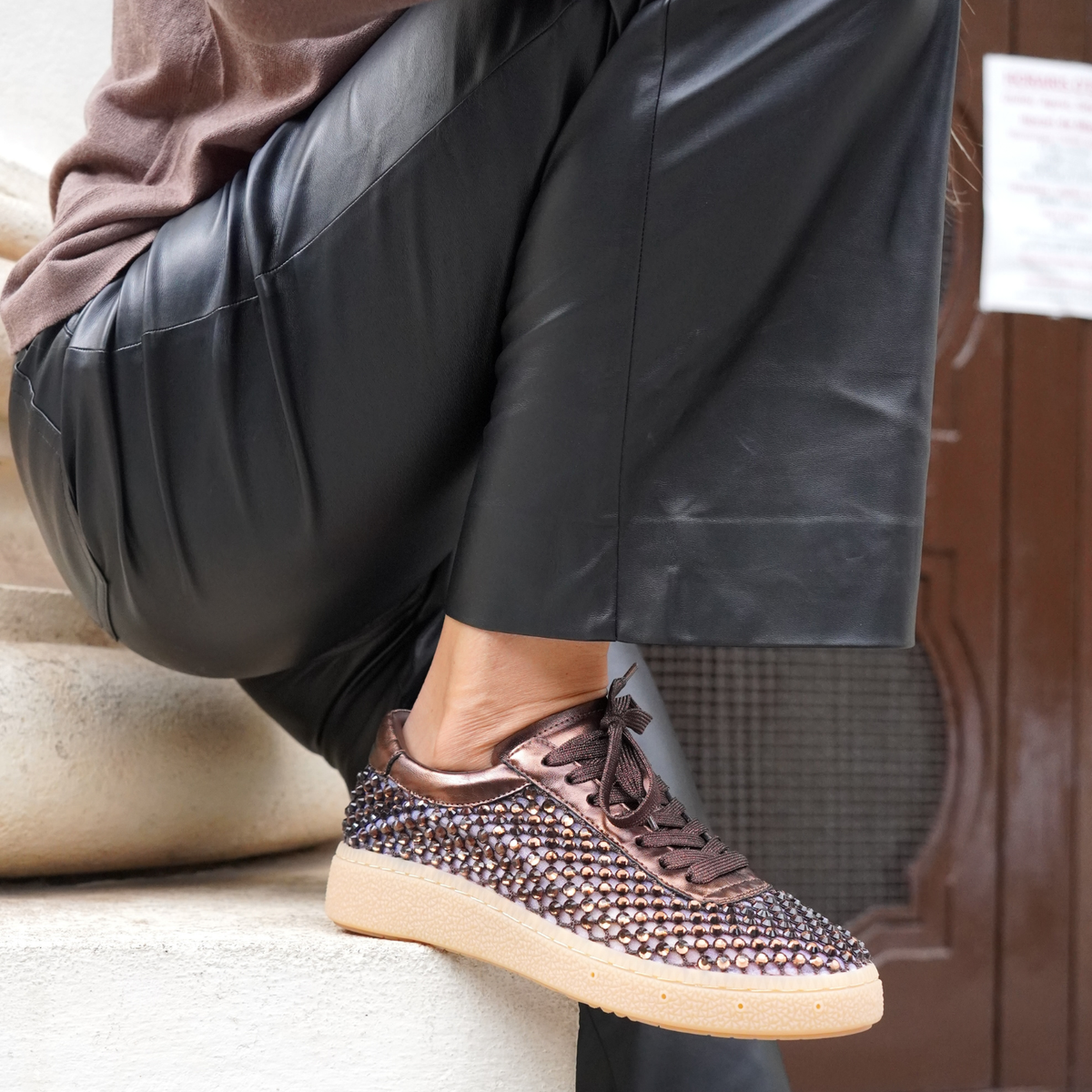 Sneaker met steentjes bruin mesh